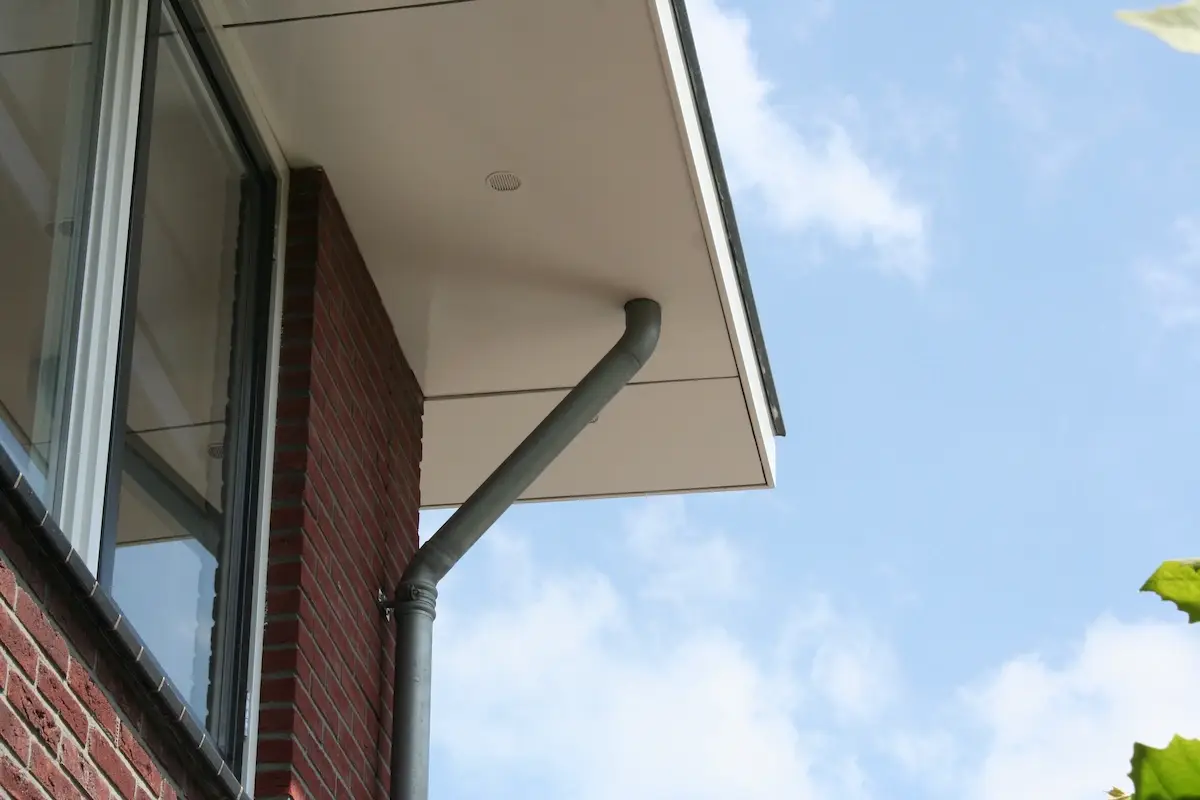 Dakrandafwerking nieuwbouwwoning Almelo - Effingschilderwerken.nl