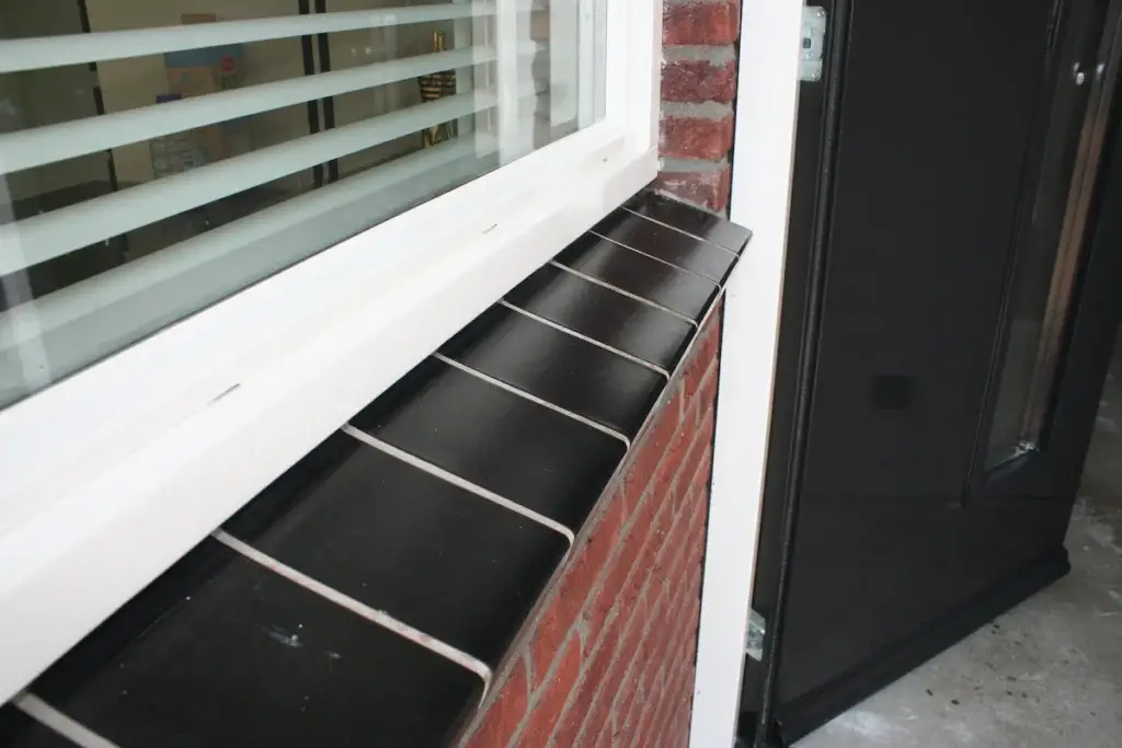 Afgewerkte kozijnen en raampartij nieuwbouwwoning Almelo - Effingschilderwerken.nl